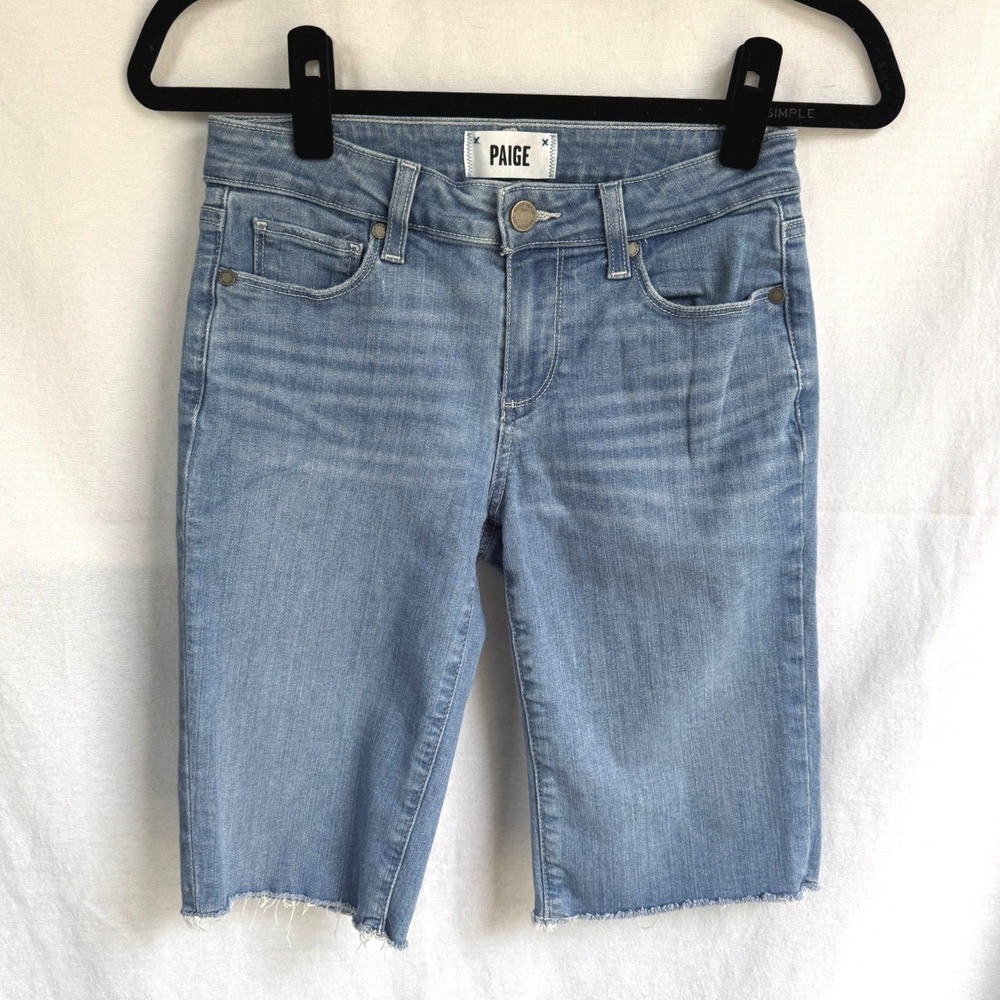 Paige Denim Bermuda Shorts Size 26‎ Light Wash Raw Hem Mid Rise Five Pocket